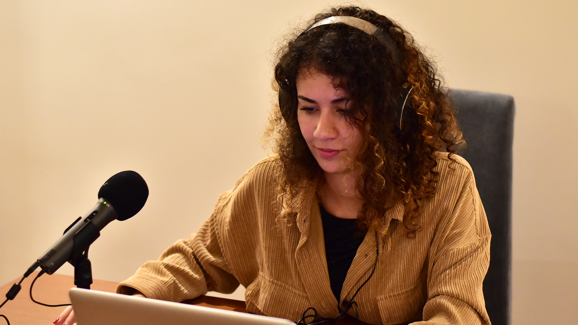 Amalia Carvalho no podcast Bela Questao sobre vulnerabilidade